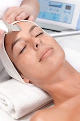 Canvas Print - Closeup portrait of facial beauty treatment