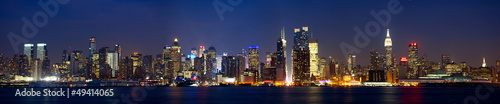 Naklejka na szafę Manhattan skyline panorama at dusk, New York City