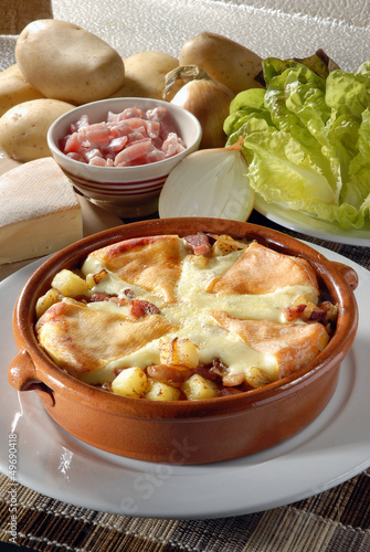 Tartiflette Savoyarde Acheter Cette Photo Libre De Droit Et