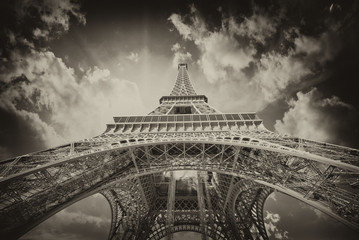 Fototapete - Beautiful view of Eiffel Tower in Paris
