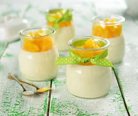 Wall Mural - Italian dessert panna cotta with peaches