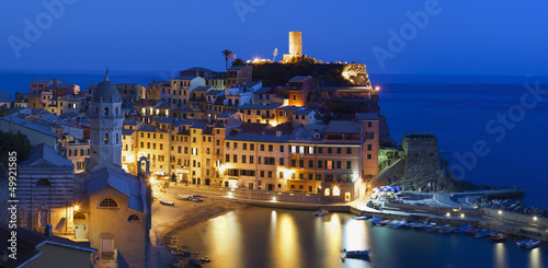Tapeta ścienna Sight nocturna de vernazza (cinque terre, italy)