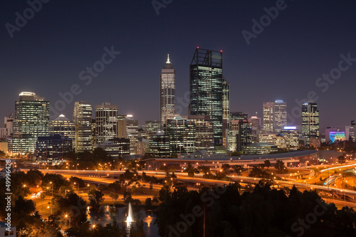 Naklejka samoprzylepna Perth Panorama o zmierzchu