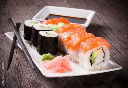 Tapeta ścienna Japońskie owoce morza sushi