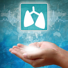 Medical icon Lung in hand