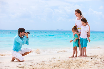 Sticker - Family on a tropical beach vacation