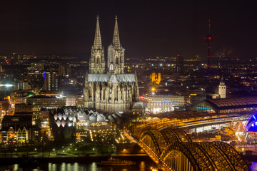 Canvas Print - cologne city night