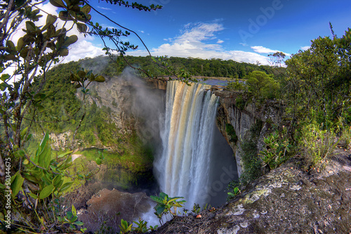 Board z aluminiowym obramowaniem Upadek kaieteur spada w guyana ameryka południowa amazonia