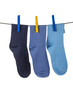 © Melica - Socks hanging on the clothesline