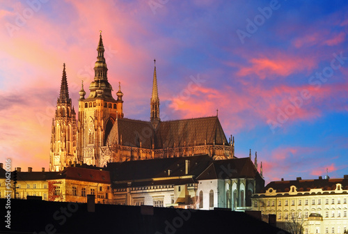 Obraz na płótnie canvas dwuczęściowy "dyptyk" Prague castle at sunset - czech republic