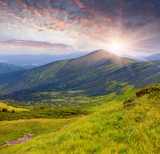 Fototapeta Tęcza - Beautiful summer sunrise in the Carpathian mountains. Ukraine