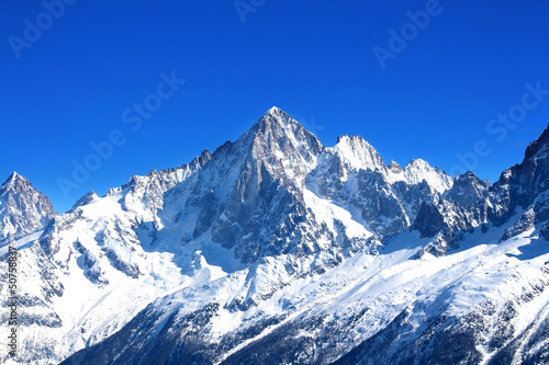 zielona-igla-masyw-mont-blanc-h
