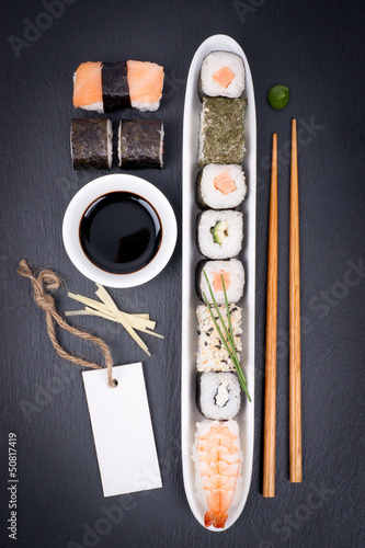 Tapeta ścienna Świeże sushi, etykieta