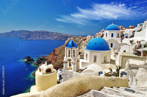 Fototapeta do kuchni white-blue Santorini - view of caldera with domes