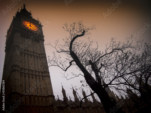 Naklejka samoprzylepna Upiorny big ben