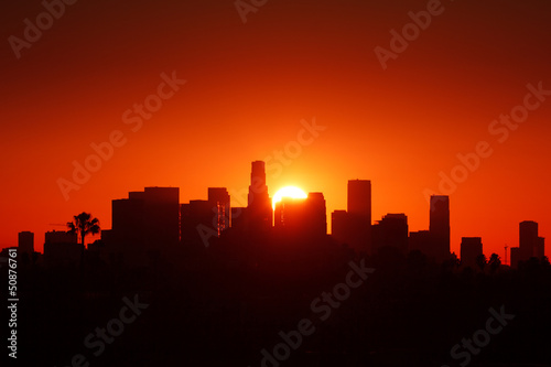 Naklejka samoprzylepna Wschód słońca miasto los angeles skyline