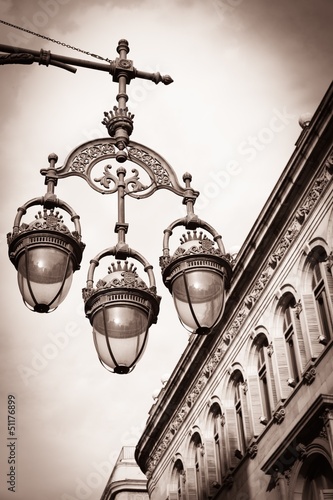 Fotoboard na płycie Streetlight na pięknej ulicy w Barcelonie