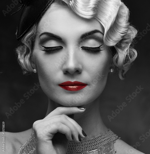 Fotoboard na płycie Elegancka blond kobieta retro