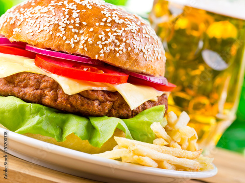Tapeta ścienna Hamburger i piwo