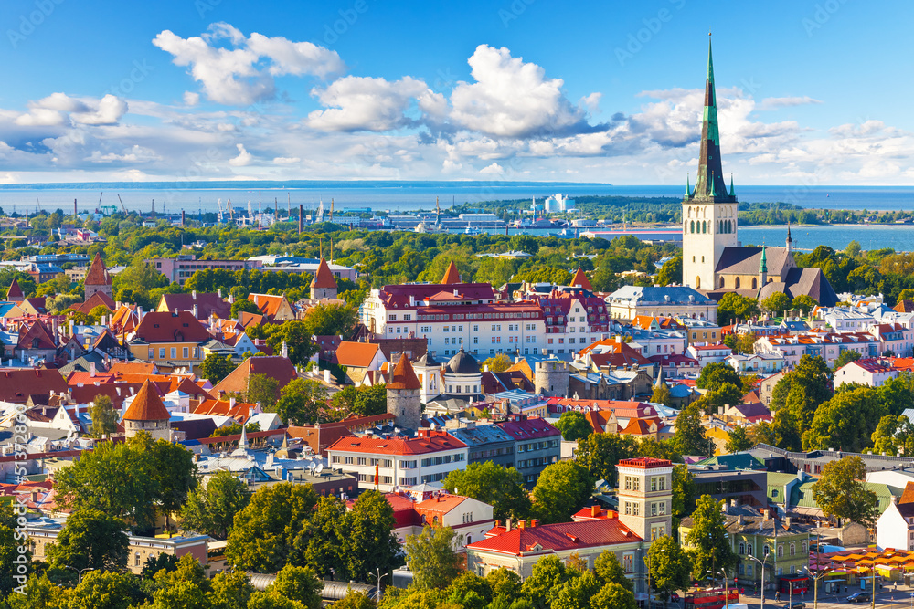 Obraz na płótnie Aerial panorama of Tallinn, Estonia w salonie