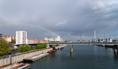 Sticker - Banlieu est  de Paris, Arc en ciel