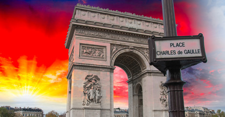 Poster - Sunset over Arc De Triomphe in Paris