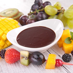 Canvas Print - chocolate sauce and fruits