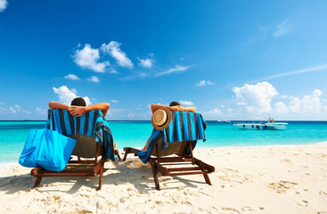 Canvas Print - Couple on a beach