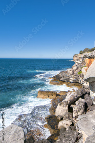 Board z aluminiowym obramowaniem Pacyfiku widokiem na morze z Sydney Watson Bay