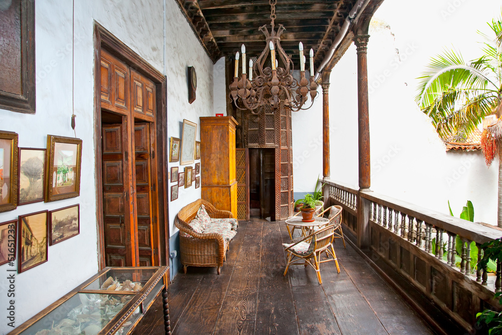 Old traditional house terrace in La Orotava, Tenerife. - obrazy, fototapety, plakaty 