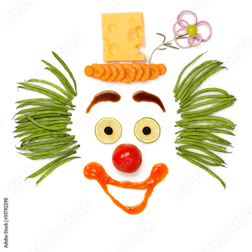 Nowoczesny obraz na płótnie Uśmiechnięty klaun z warzyw