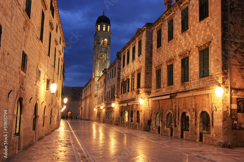 Plakat na papierze fotorealistycznym Stare miasto w nocy, Dubrownik, Chorwacja