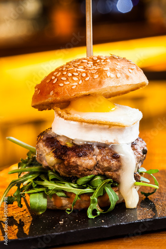 Board z aluminiowym obramowaniem Inny burger