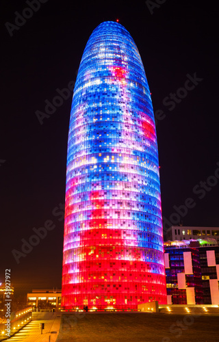 Fotoboard na płycie Torre agbar w nocy