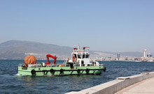 Cleaner Ship Cleaning Water (Izmir Bay)