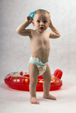 Fototapeta Tulipany - Dziecko na basenie