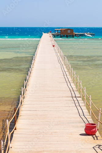 Fotoboard na płycie Molo na plaży Morza Czerwonego w hurghada, egipt