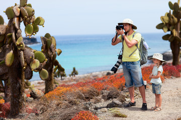 Wall Mural - father and daughter at galapagos