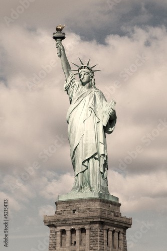 Plakat na papierze fotorealistycznym Statua Wolności - obraz sepii