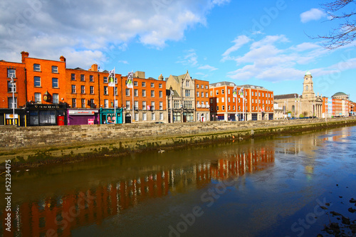 Naklejka samoprzylepna Dublin i rzeka liffey