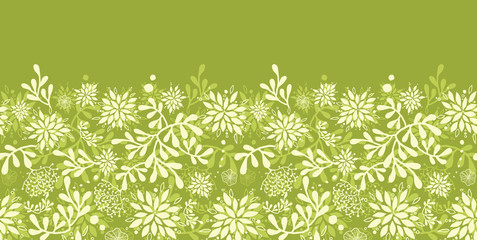 Wall Mural - Vector Green underwater plants horizontal seamless pattern