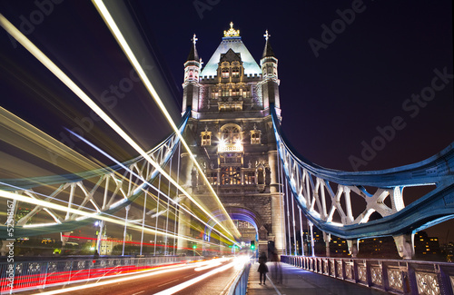 Naklejka samoprzylepna Tower Bridge w nocy