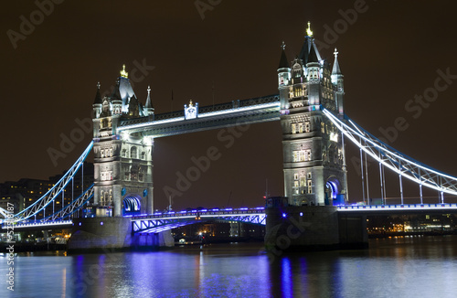 Naklejka samoprzylepna Tower Bridge w nocy
