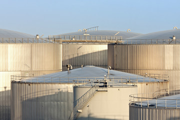 Oil Storage Tanks