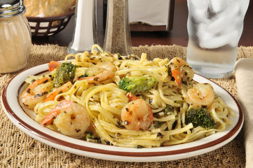 Canvas Print - Shrimp scampi with broccoli