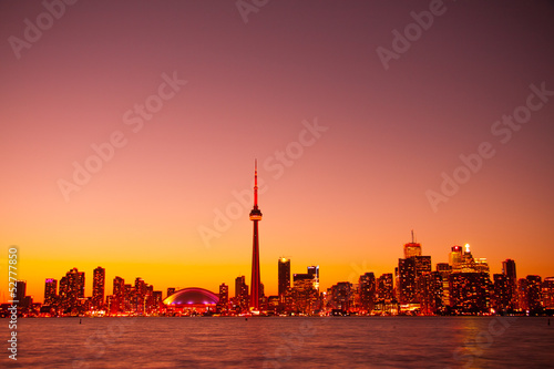 Fotoboard na płycie Widok toronto nocnego nieba światło brać od środkowej wyspy