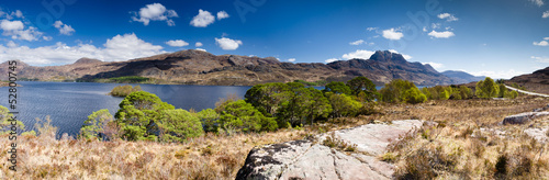 Board z aluminiowym obramowaniem Panoramiczny z góry slioch i jezioro Maree