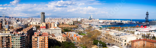 Fotoboard na płycie Panoramiczny widok nadmorskiej części Barcelony z Montjuic