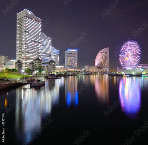 Naklejka samoprzylepna Yokohama, Japonia pejzaż w minato-mirai