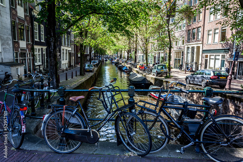 Fotoboard na płycie Kanał amsterdamski otoczony rowerami